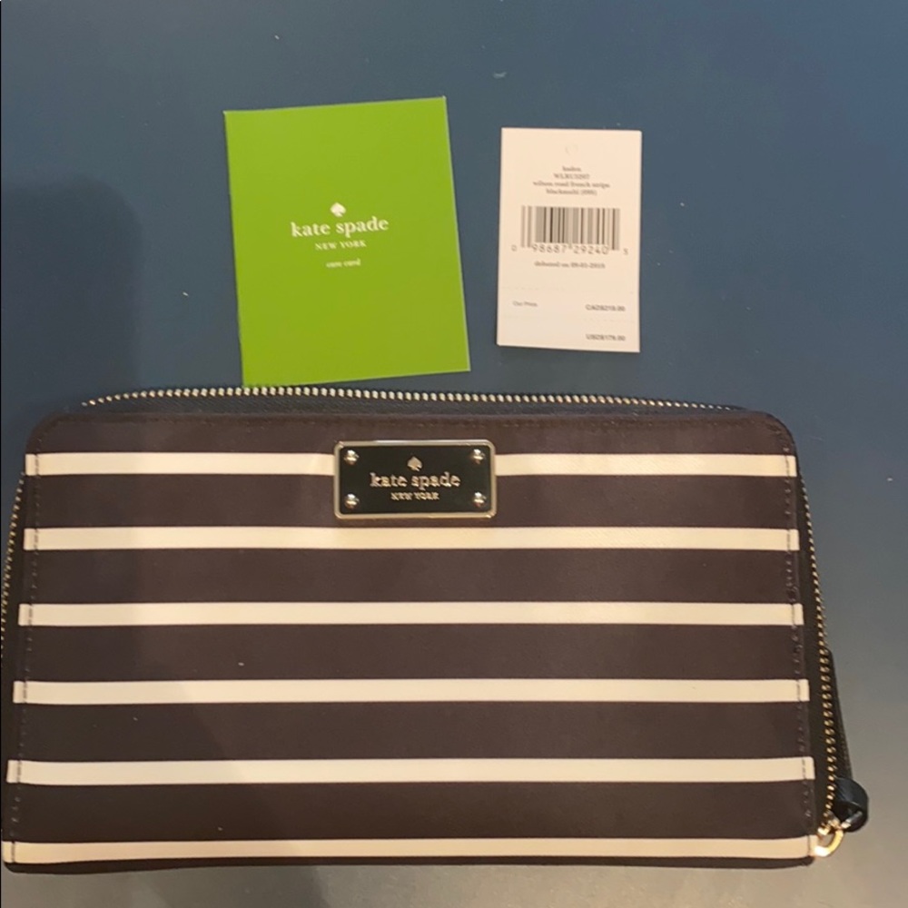 NWT Kate Spade oversize wallet/clutch